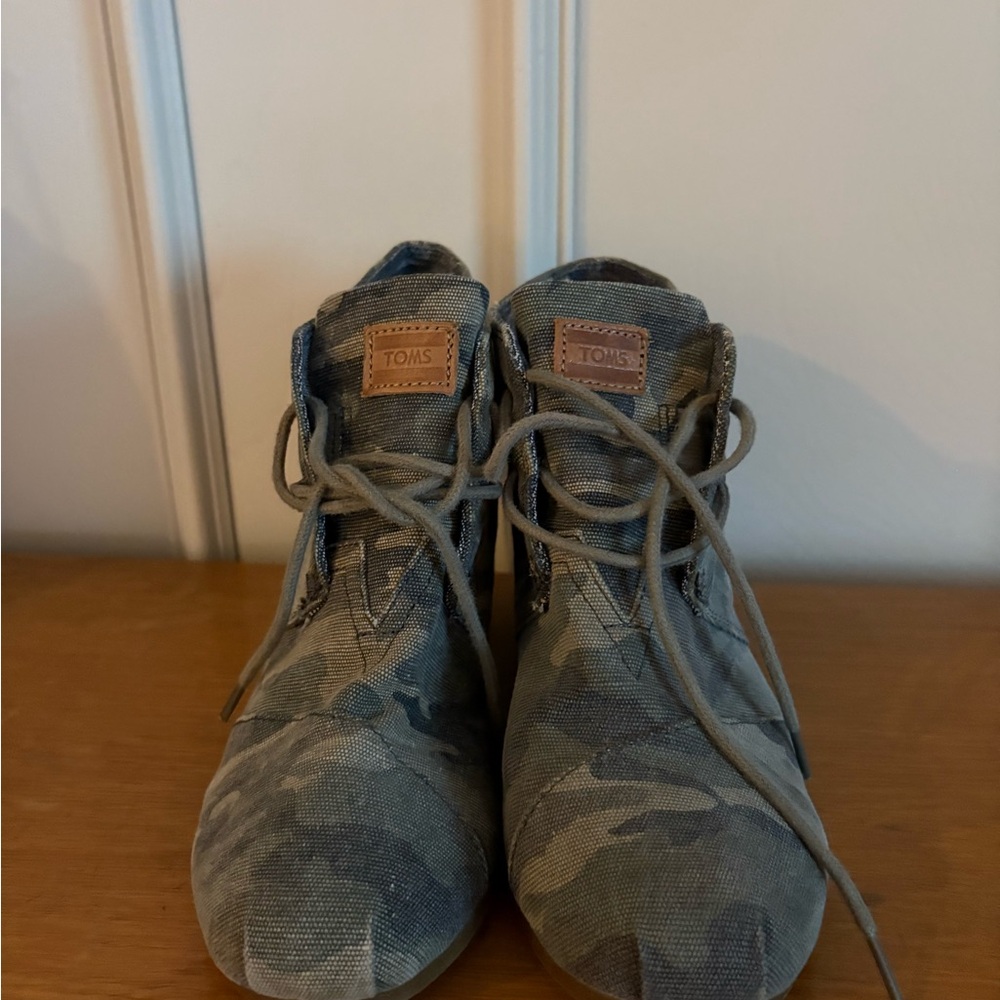 Toms Camo Casual Wedges Canvas Size 8
